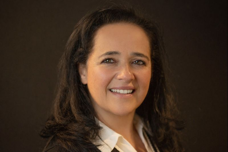 Elizabeth Flores